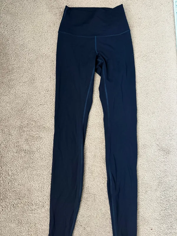 Navy Lululemon Leggings - Image 3