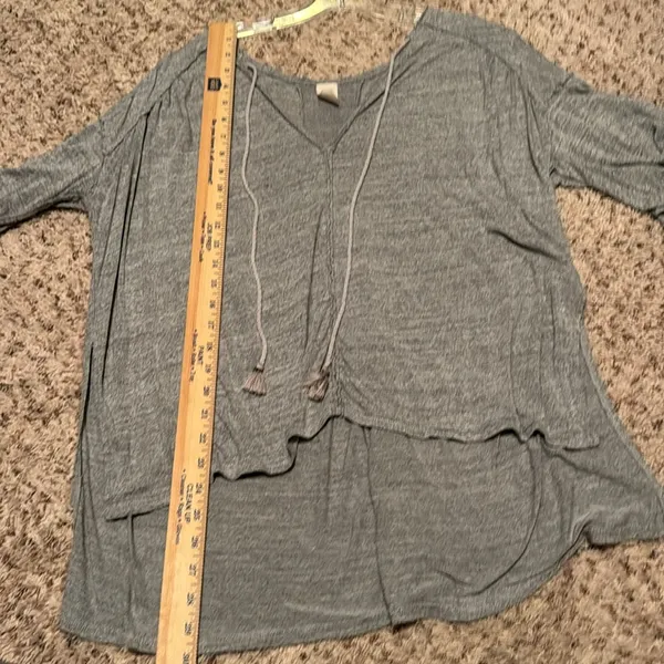 FREE‎ PEOPLE Just a Henley Oversized Tunic Tee Top Gray, small - Image 9