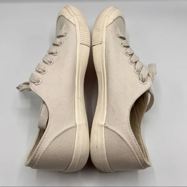 Universal Threads Off White Sneakers Sz 10 - Image 5