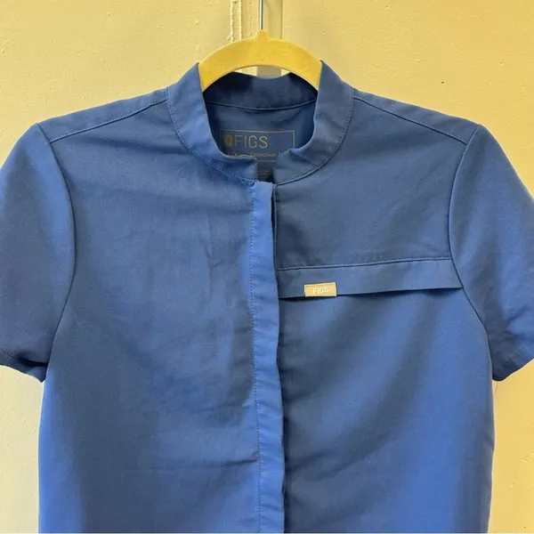 Figs Women's Button Front‎ Celemu Scrub Uniform Top Blue XS W20SW1039 - Image 4