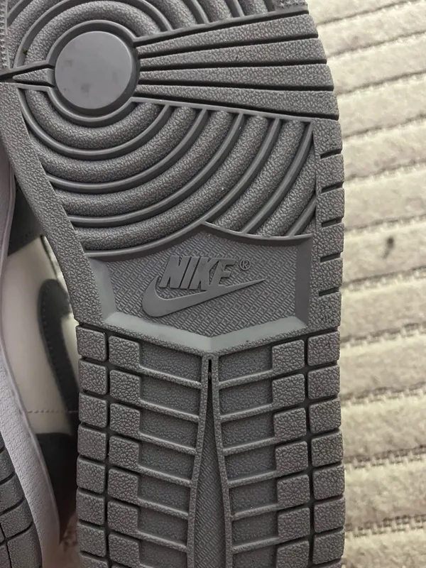 Nike Jordan Air 1 Mid Women’s - Image 9
