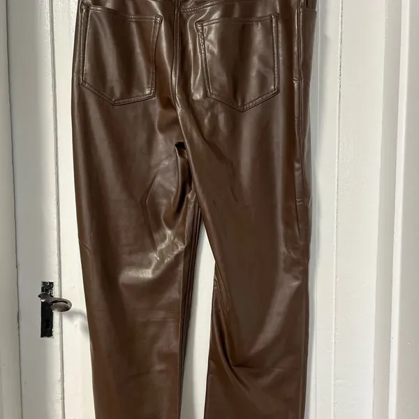 Abercrombie Dark Brown Ultra high Rise Brown 90s straight leg 16 short - Image 4