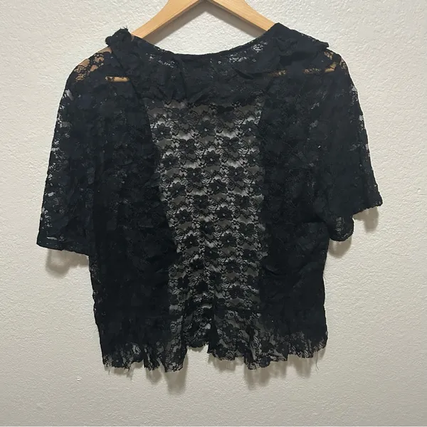 Vintage Whimsigoth Periwinkle Witchy Lace Shrug Fits S-XL - Image 4