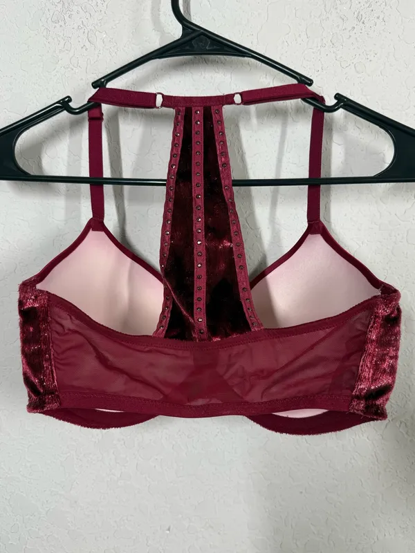 NWOT Victoria's Secret Very Sexy Push Up Bra Size 34DD - Image 4