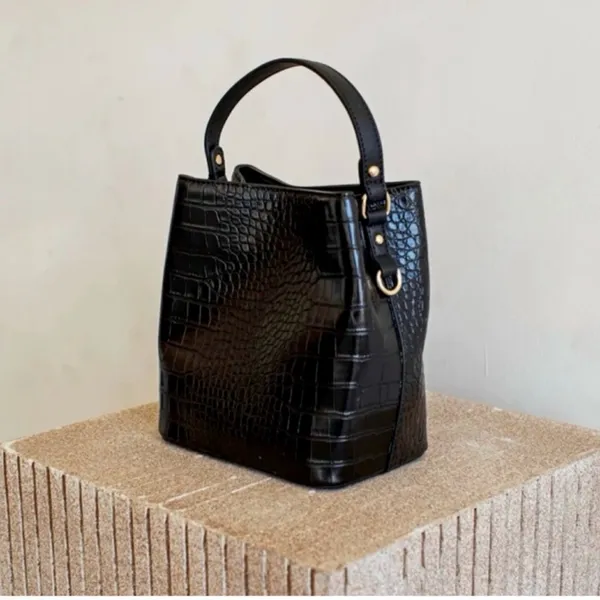 NWT AOTA Elena Crossbody Bucket Bag in Black Croc Vegan Leather - Image 4