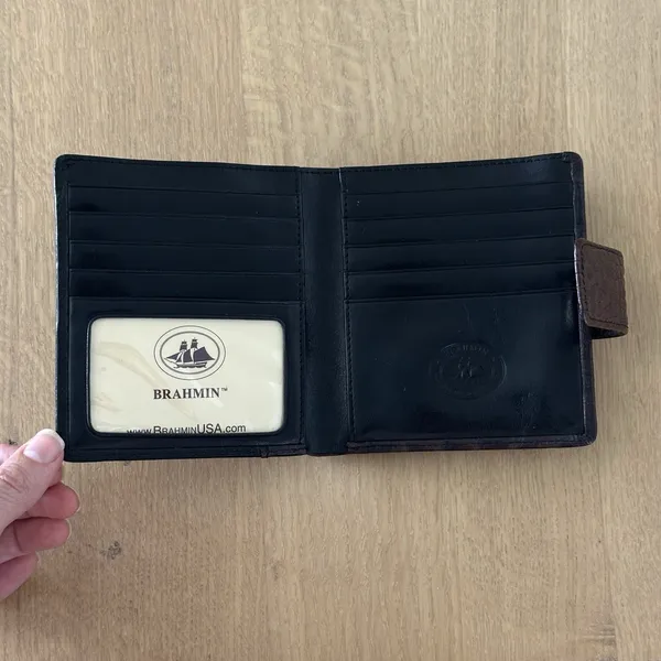 Brahmin Womens Bifold Vtg Leather Wallet Kiss Lock Croc Alligator Black Brown - Image 6