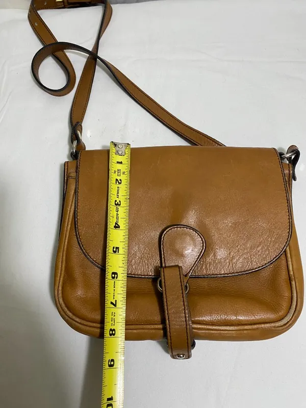 Vintage Tan Leather Crossbody Shoulder Bag Adjustable Strap Magnetic Closure - Image 11