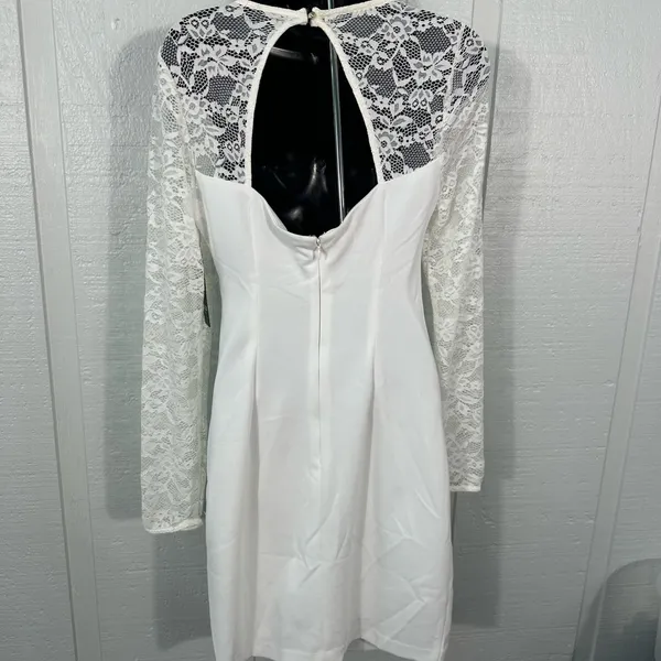 Guess Women’s White Bodycon Dress with Lace Sleeves Size 8 NWT - Image 7