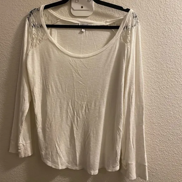 ✨ Delia’s long sleeve top✨ White Size XL - Image 2