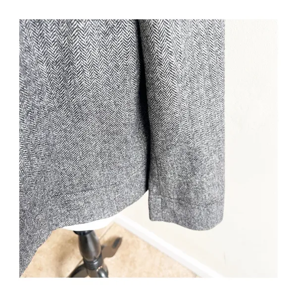 J Crew SZ 4 Women’s Cheshire Ruffle Tie Neck Jacket in Black/White Herringbone - Image 6