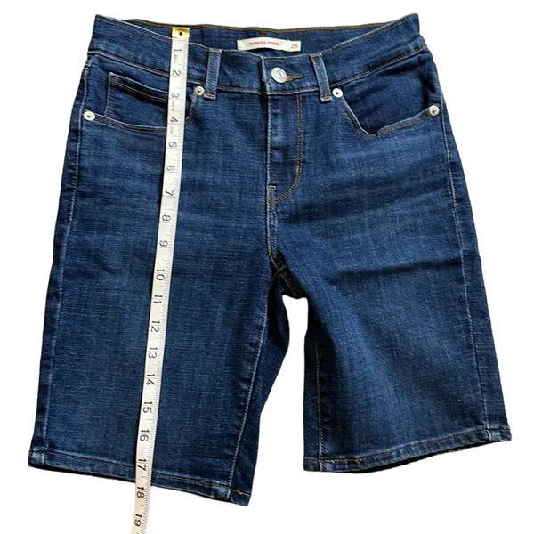 LEVIS Bermuda Shorts. Mid Rise. Slim Through Hip and Thigh. - Image 8