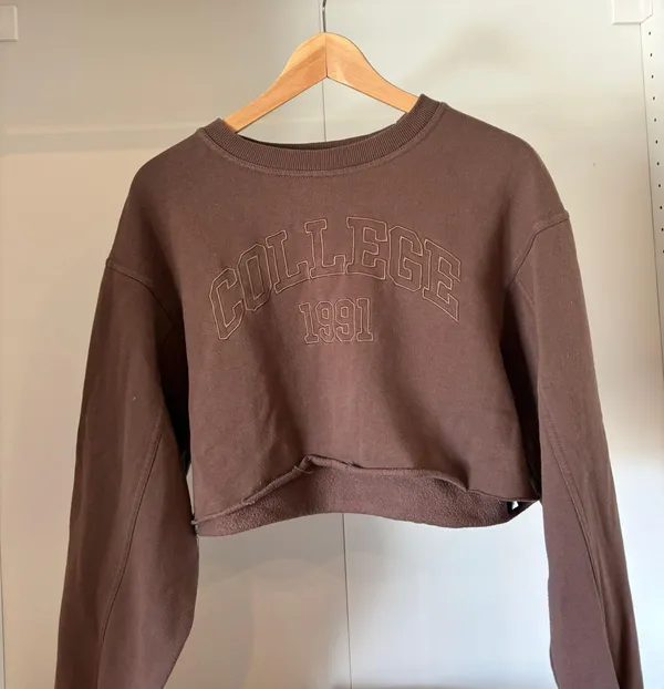 Garage Cropped Crewneck - Image 5