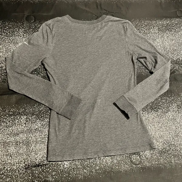 Womens XS The Nike Tee Dallas Cowboys long sleeve gray/navy/white shirt - Image 2