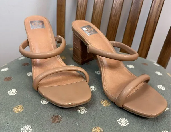 DV by Dolce Vita | Halsty Carmel Snake Material Heeled Sandals Size 9.5 - Image 2