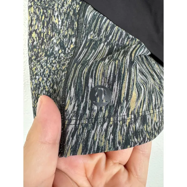 Lululemon lab Run Short 8 Black Foil Glitch Neutral 2-in-1 Athletic Shorts 4 - Image 9