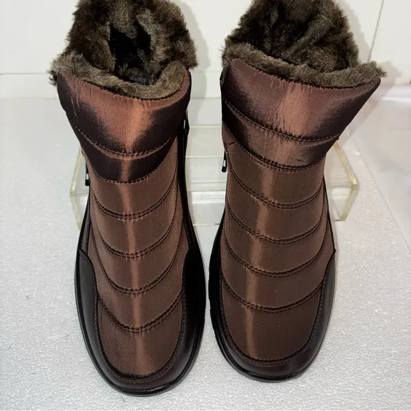❄️🥶Size:10 Brown Winter Cozy Boots with Durable Soles and Classic Design - Image 8