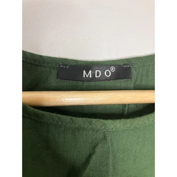 MDO Sleeveless Top Womens Medium Green Excellent Cotton Textured Tank Blouse - Image 2