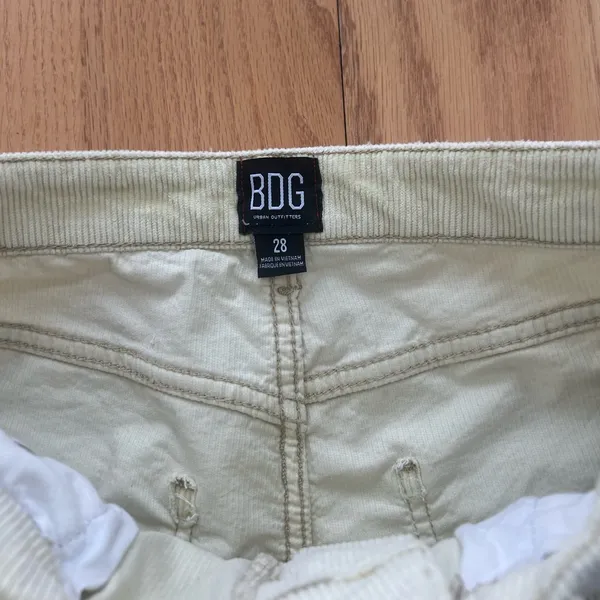 BDG Urban Outfitters Butter‎ Yellow Corduroy Mom High-Rise Pants Size 28 - Image 5