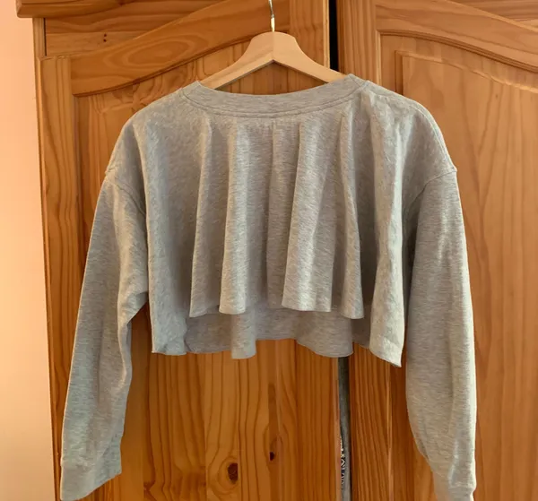 Cropped Grey Crew Neck - Image 3