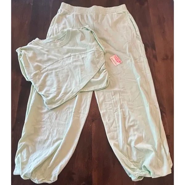 Free People Movement Crossover Set Large Pistachio Mint Athleisure Loungewear - Image 3