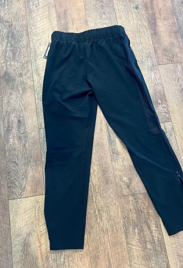 Under Armour Women’s Squad 3.0 Warmup Pant - Image 3
