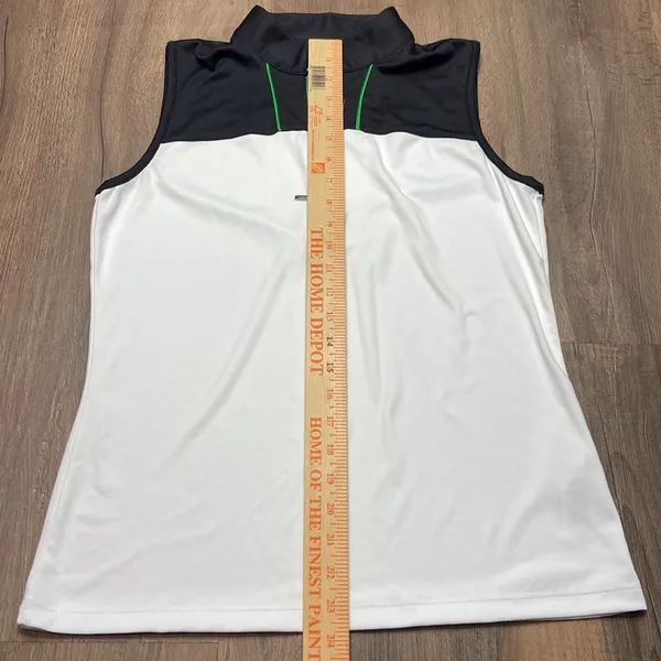 IZOD Women's White Quarter Zip Sleeveless Golf Tennis Top Size Medium NWOT - Image 6