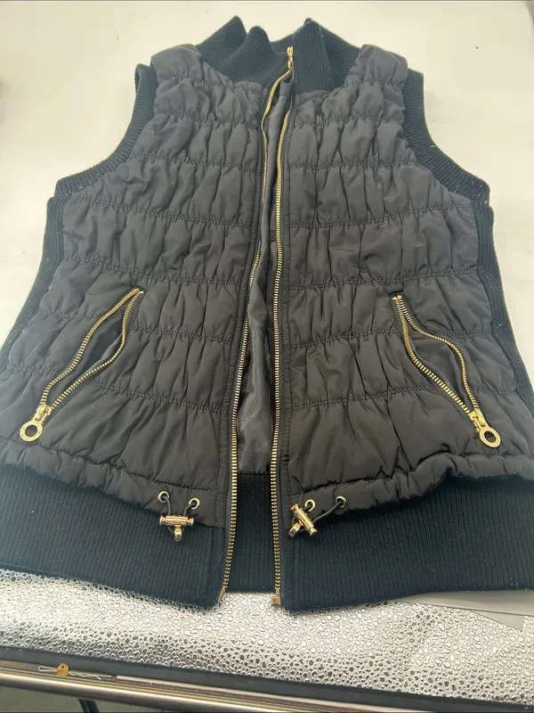 Calvin Klein Women’s Black Quilted Puffer Vest with Gold Accents bust bust 32 length 23 - Image 15