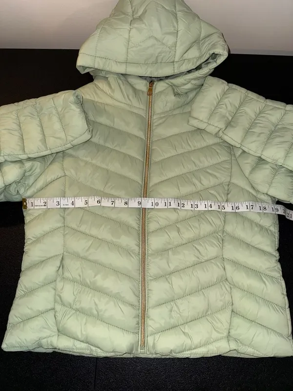 IRIS Women's Sage Green Hooded Puffer Jacket Size L - Image 4