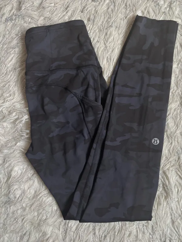 Lululemon Athletica Multi Gray Camo Women’s Fast Free High-Rise Leggings Size 2 - Image 14