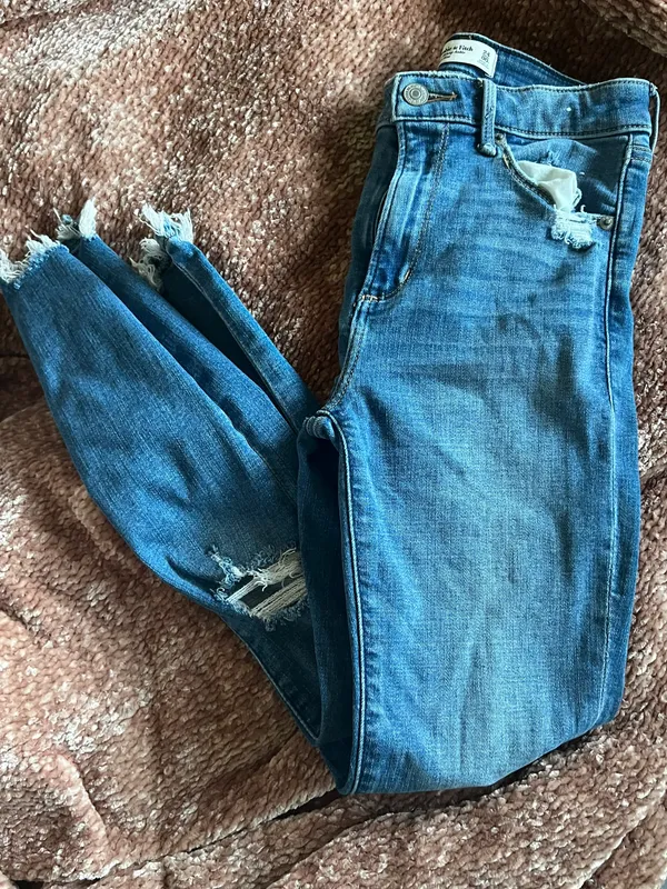 Abercrombie Jeans - Image 6
