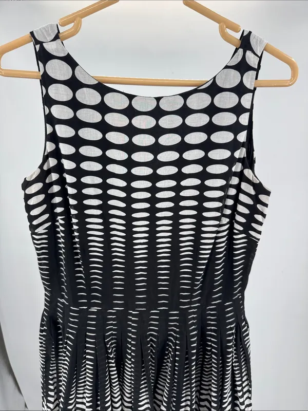 Talbots Black and White Polka Dot knee length Dress 8 cotton career party event - Image 8