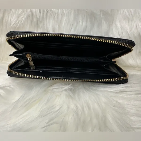 Bebe Elegant Black Wallet with Gold Accent - Image 3