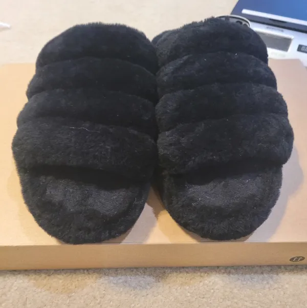 UGG FLUFF YEA SLIDE - Image 2