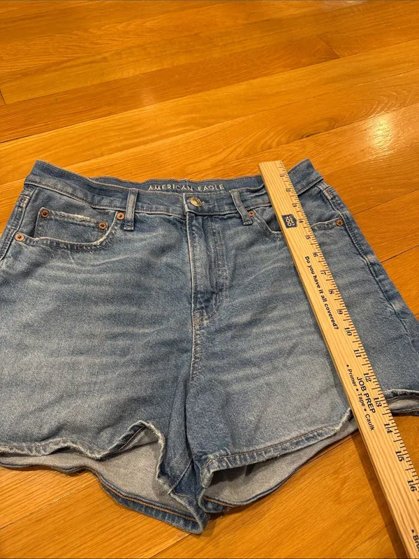 American Eagle outfitters super high-rise relaxed jeans shorts size 8. - Image 6