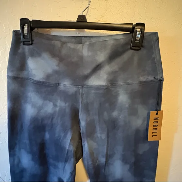 NO BULL leggings NWT size Large. Tie-dye blue. - Image 3
