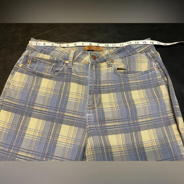 Judy Blue Blue and Tan Plaid HighWaist Vintage Look Jeans size 14W - Image 11