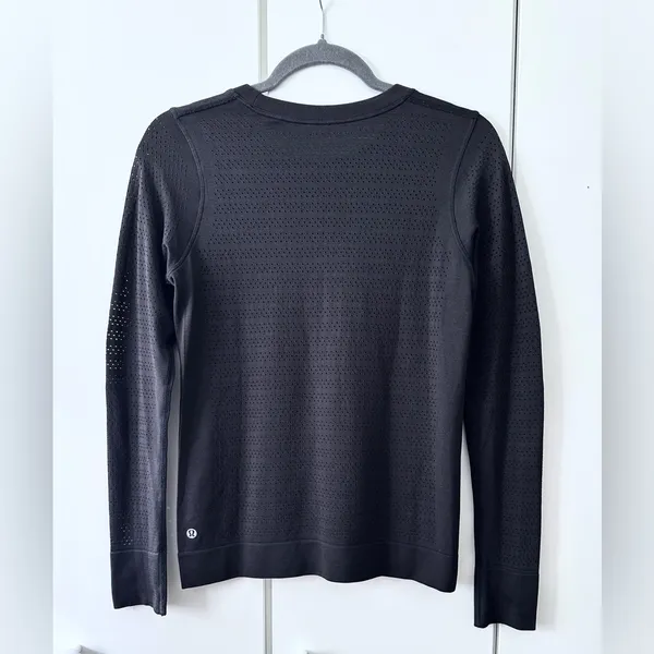 Vintage Lululemon Breeze By Long Sleeve - Black - 6 - Image 7