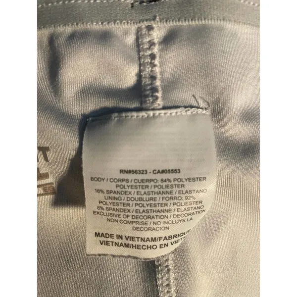 Nike X-Large Dri fit black and white shorts - Image 7