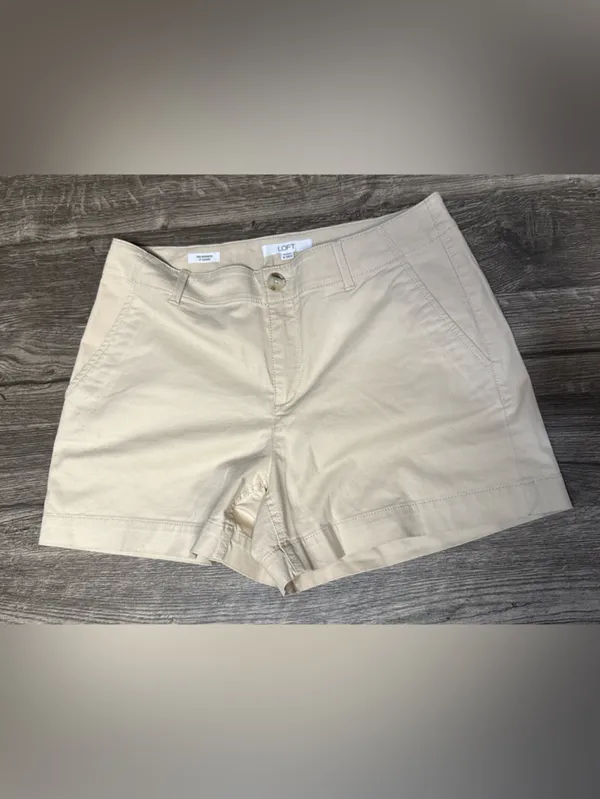 LOFT Monroe Curvy 4” Chino Shorts Beige Size 6 Women’s Classic Summer - Image 2