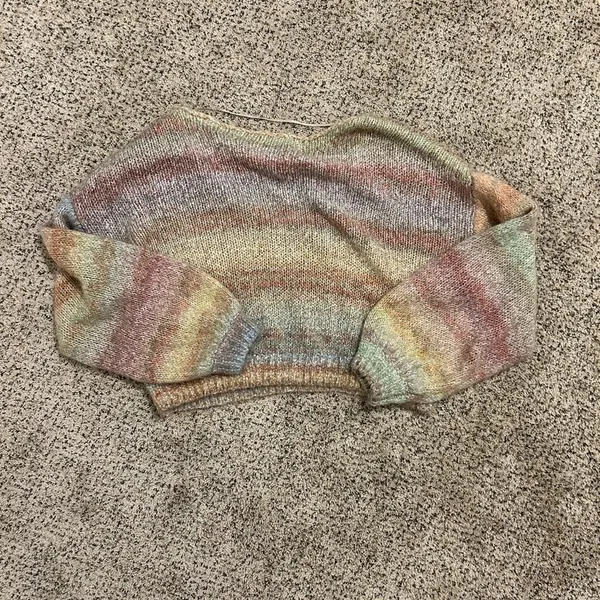 Urban Outfitters Cropped sweater - Image 3