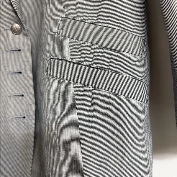 Express Women's Light Gray Suit Jacket - Image 3