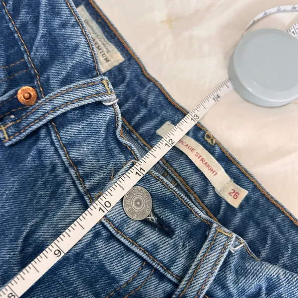 Levi's Premium Ribcage Straight Leg Jeans Medium Wash Button Fly Size 26 - Image 8
