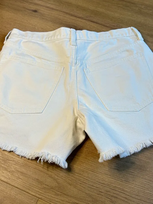Size 6 Mid-Rise 90's Baggy Jean Shorts 4" Universal Thread™ 100% Cotton - Image 4