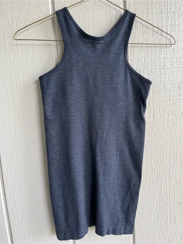 Lululemon Seamlessly Covered Tank in Heathered Inkwell Navy Blue Size 4 - Image 2