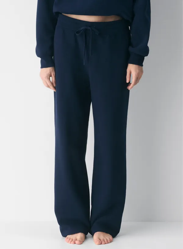 Aritzia Navy Sweatpants - Image 3