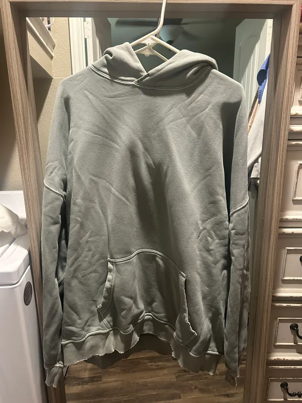 Abercrombie Seafoam green sweatshirt - Image 2