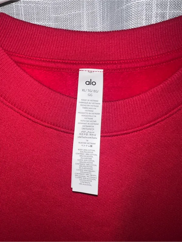 Alo Yoga Accolade Crew Neck Pullover NWT Bold Red Size XL - Image 4