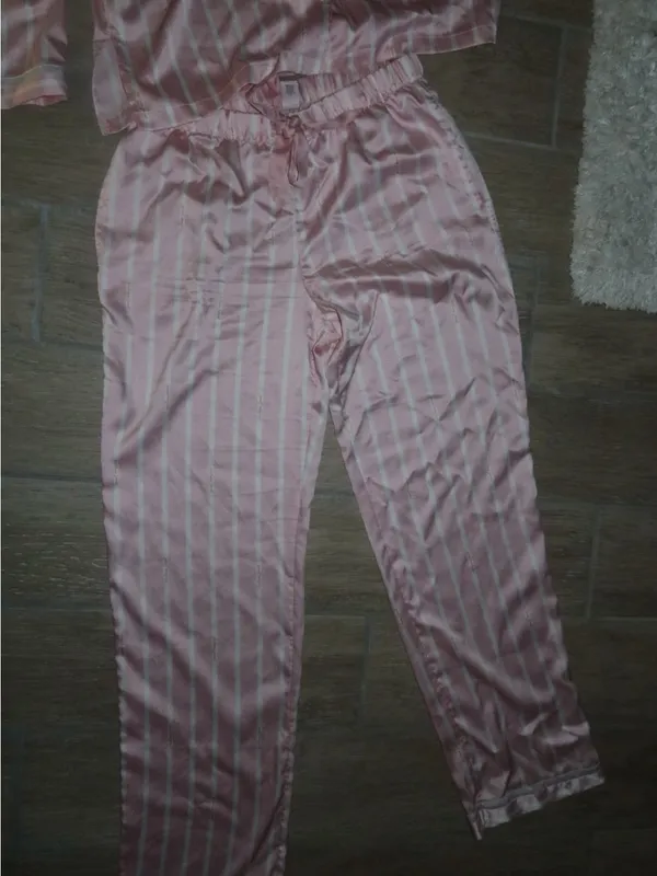 Victoria’s Secret Pink striped satin pajamas - Image 6