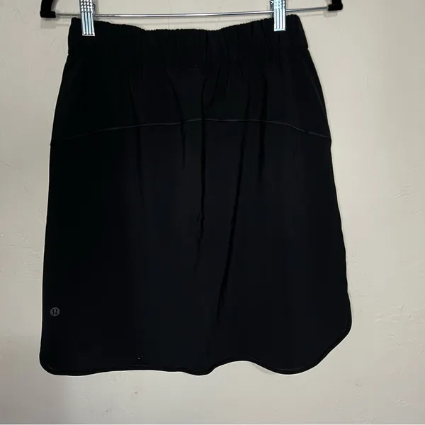 Lululemon On The‎ Fly Athleisure Black Pull On Tie Front Skirt - Image 12