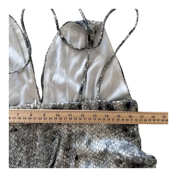 She + Sky Women Size-L Gray White Maxi Dress Snake V Neck‎ Summer - Image 9